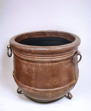 בית עציץ ענק עם מתכת 64*70 בית עציץ ענק עם מתכת 64*70