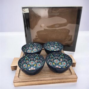 מגש עץ מגולף מרובע+4 קעריות 12 סמ.