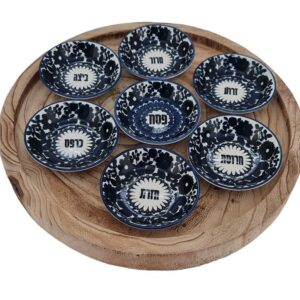 מגש עץ מגולף עגול+7 צלוחיות פסח