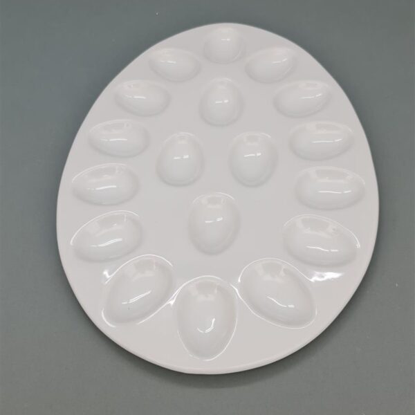 41.4811550 מגש ביצים פורצלן לבן 26*36.5