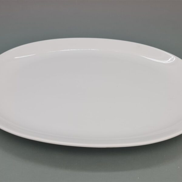 מגש אובלי פורצלן לבן 31.5*40