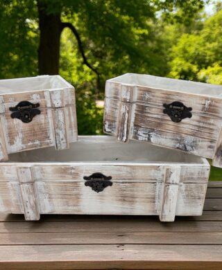 מעמד עץ "קופסה בינונית" מלבני מעמד עץ "קופסה בינונית" מלבני