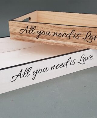 מגש עץ טבעי LOVE 36*26*7 מגש עץ טבעי LOVE 36*26*7