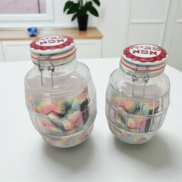 064-1 צנצנת עם מכסה פורצלן גדולה