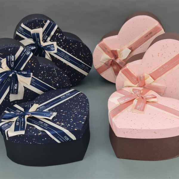 סט *3 קופסאות "לב" 13*27*31 שחור/כחול