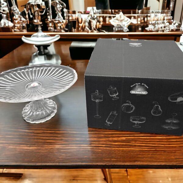 PST.101 מעמד לעוגה עגול עם רגל 16*20 PST.101 מעמד לעוגה עגול עם רגל 16*20