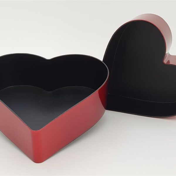 לב קטן אדום 7.5*20*22